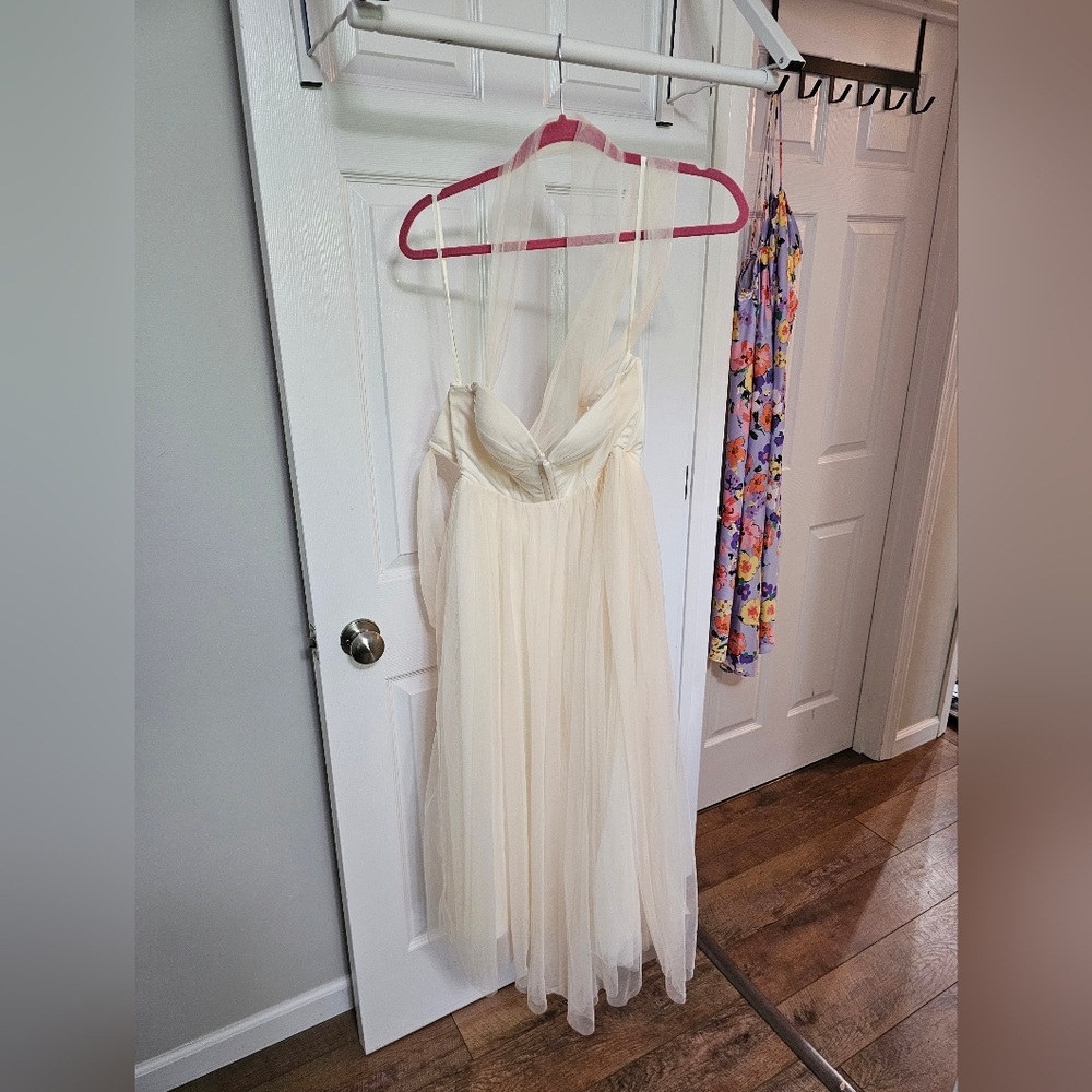 SELFIE LESLIE CREAM MIDI DRESS XS - BRAND NEW W/ TAGS